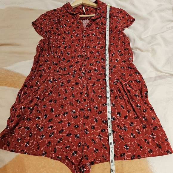 Free People red floral romper sz small - Picture 5 of 7